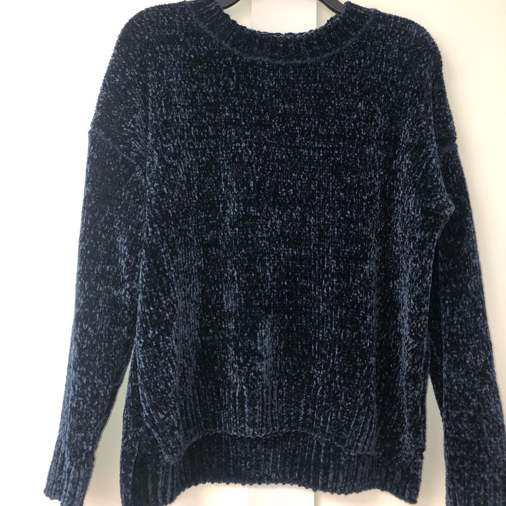 Sweater - Picture 2 of 3